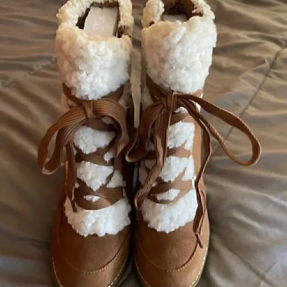 BCBGeneration Palli Faux Suede Combat & Lace-up Boots Shoes size 10